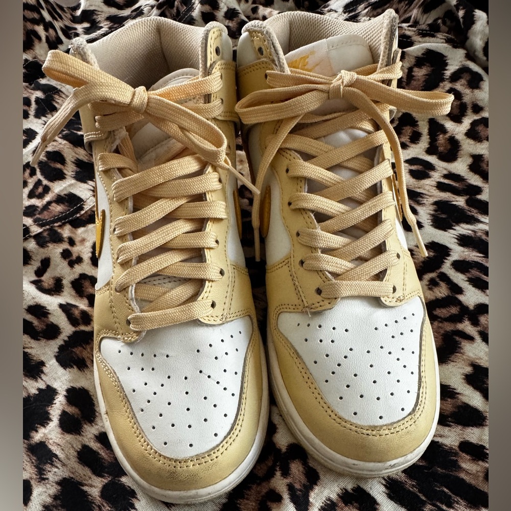 Stylish Women's White & Pale Yellow Nike Sneakers